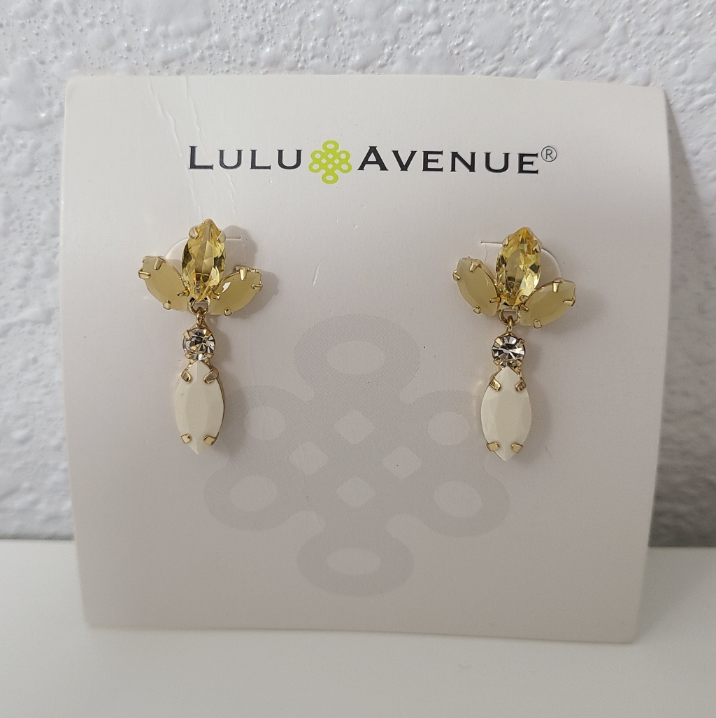 Lulu Avenue Heart Of Gold Earrings By Chelsie